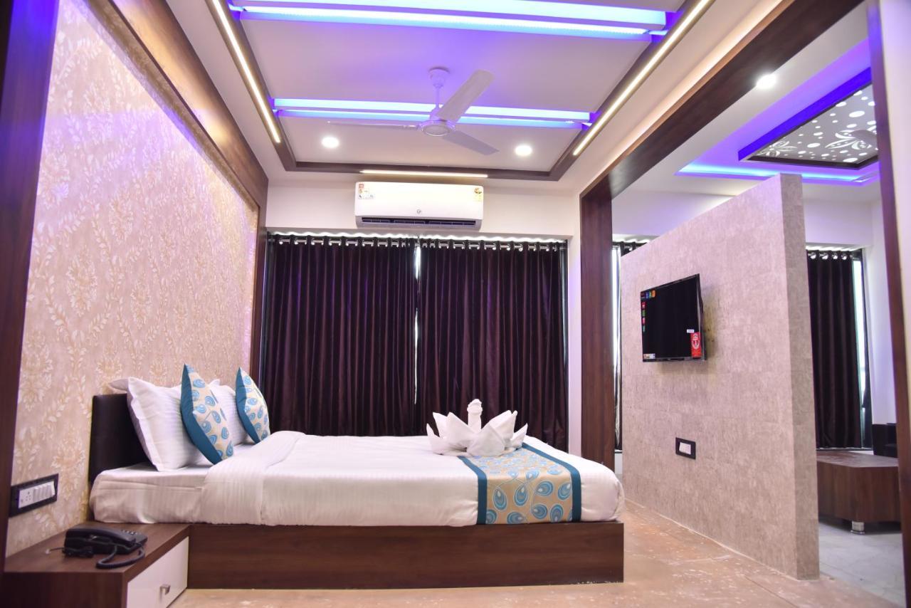 Hotel Savera Inn Morbi Екстериор снимка