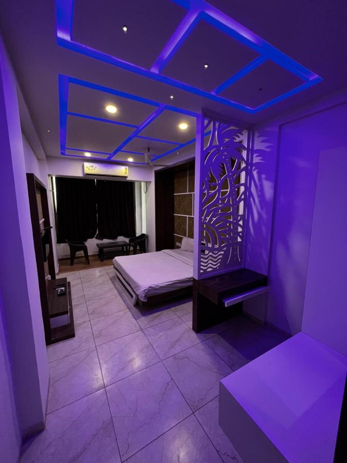 Hotel Savera Inn Morbi Екстериор снимка
